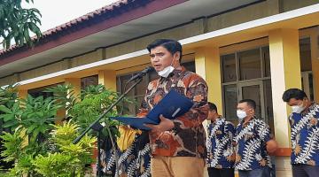 Upacara Memperingati Hari Pendidikan Nasional