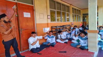 Kegiatan Literasi SMANTAS