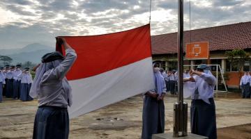 Kegiatan Upacara Bendera