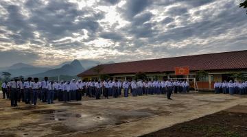 Kegiatan Upacara Bendera